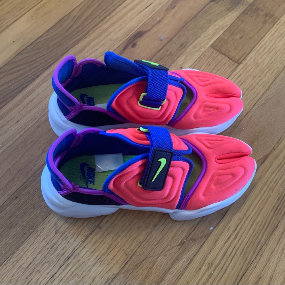 nike rift sandals